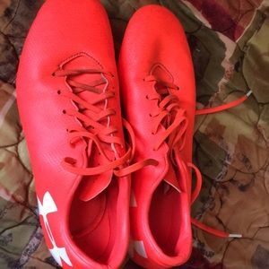 Soccer cleats